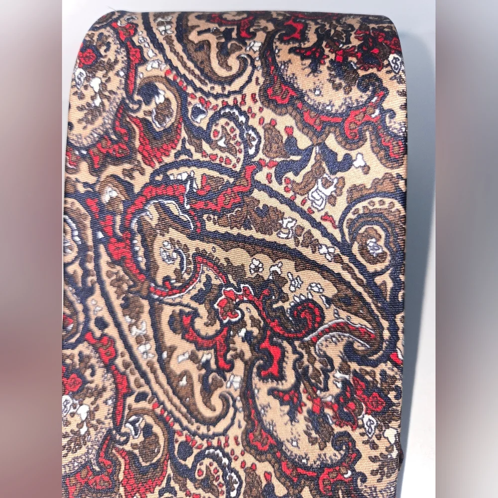 Christian Dior Cravates Silk Paisley Tie in Red and Brown VINTAGE